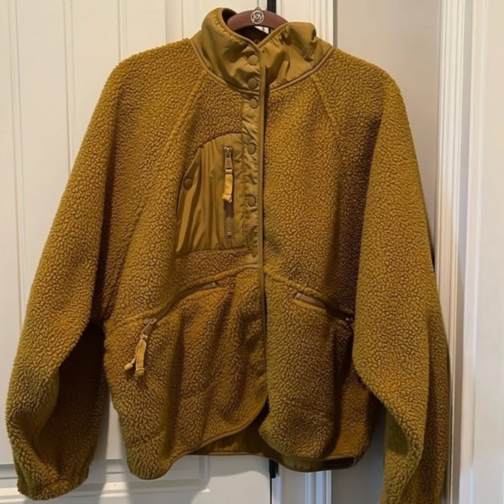 !!!Never worn!!! Free People Movement Hit the Slopes jacket Size Large - Picture 4 of 6